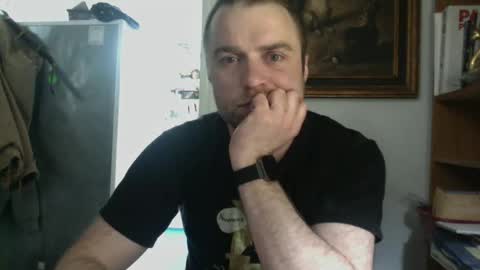 Snapshot of m0bydlck chatting on 03/12/26, 02:07 Moby online show from 03/12/26, 02:07