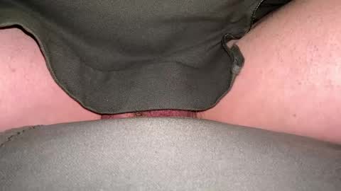 Snapshot of m0ntanaroja chatting on 10/11/25, 10:36 m0ntanaroja online show from 10/11/25, 10:36