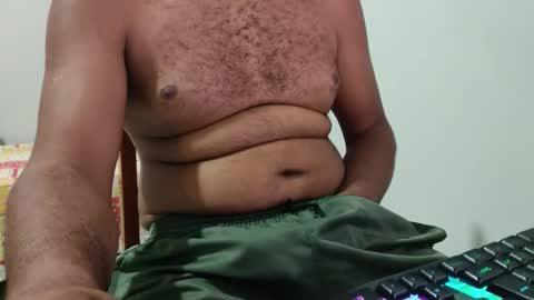 Snapshot of m0ren01995 chatting on 04/04/26, 03:38 m0ren01995 online show from 04/04/26, 03:38