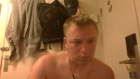 Snapshot of m15kala chatting on 11/21/25, 08:13 m15kala online show from 11/21/25, 08:13