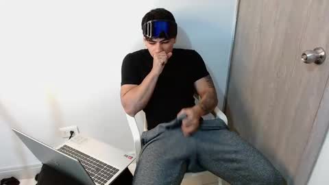 MICHAEL online show from 03/19/26, 03:54