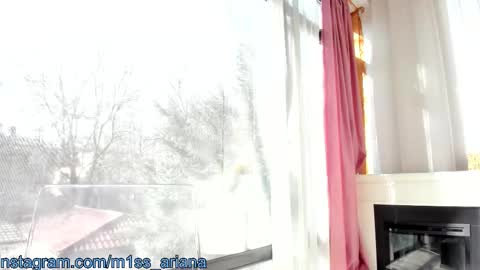 Ariana online show from 02/10/25, 11:57