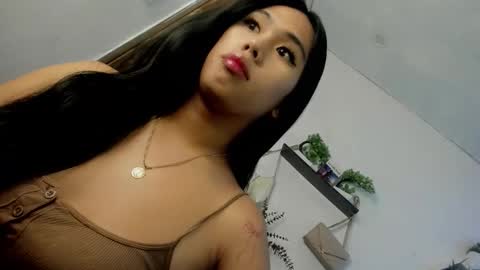 Snapshot of m1ssjanelana69 chatting on 05/13/26, 11:18 Janelovesu online show from 05/13/26, 11:18