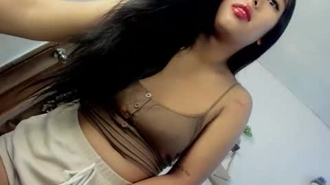 Snapshot of m1ssjanelana69 chatting on 06/10/26, 12:00 Janelovesu online show from 06/10/26, 12:00
