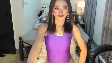 Snapshot of m1sspinay_yassie chatting on 01/14/25, 03:36 Cutie Yassie online show from 01/14/25, 03:36