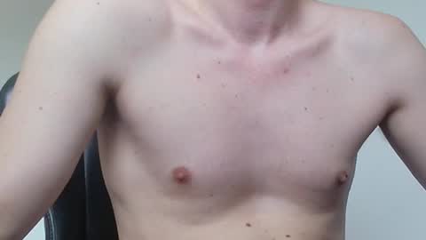 Snapshot of m3n1c chatting on 02/12/26, 09:15 m3n1c online show from 02/12/26, 09:15