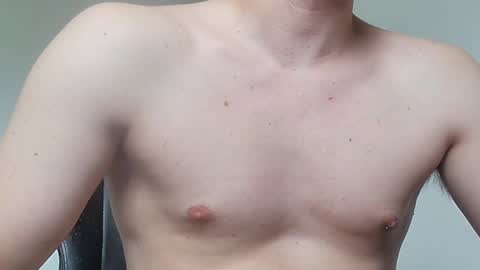 Snapshot of m3n1c chatting on 06/07/26, 09:35 m3n1c online show from 06/07/26, 09:35