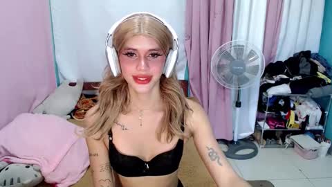 Snapshot of m788522 chatting on 03/13/26, 02:07 MARIA online show from 03/13/26, 02:07