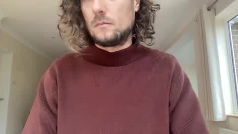 Snapshot of m9734 chatting on 02/16/26, 01:40 m9734 online show from 02/16/26, 01:40