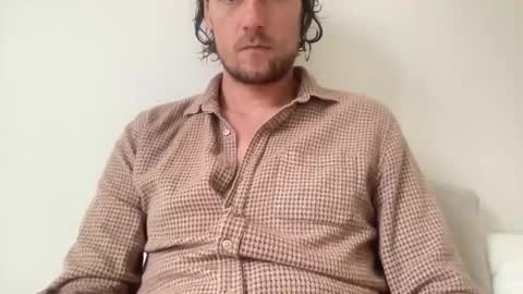 Snapshot of m9734 chatting on 03/19/26, 10:52 m9734 online show from 03/19/26, 10:52