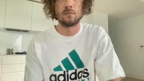 Snapshot of m9734 chatting on 04/24/26, 09:12 m9734 online show from 04/24/26, 09:12