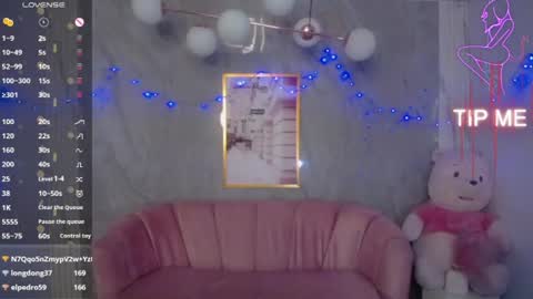 Snapshot of m_eris_s chatting on 07/19/26, 12:47 Eris online show from 07/19/26, 12:47