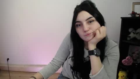 m_i_k_i_ online show from 02/14/26, 12:24