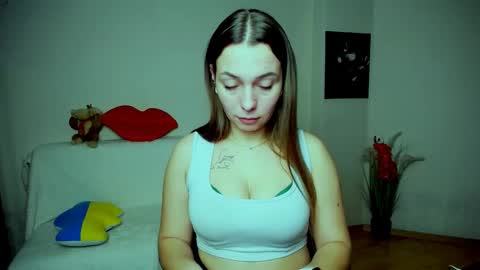 Vikki online show from 11/22/25, 01:32