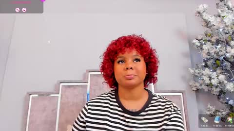 Snapshot of maaracooper chatting on 02/14/25, 10:17 Maraacooper online show from 02/14/25, 10:17