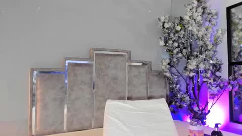 Snapshot of maaracooper chatting on 11/18/25, 12:16 Maraacooper online show from 11/18/25, 12:16