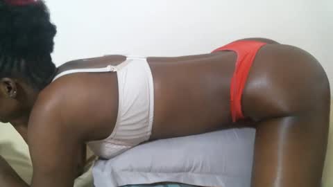 Snapshot of maars_mimi chatting on 09/20/25, 04:35 maars_mimi online show from 09/20/25, 04:35