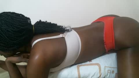 Snapshot of maars_mimi chatting on 10/14/25, 03:24 maars_mimi online show from 10/14/25, 03:24