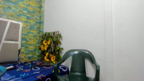 Snapshot of maaster420 chatting on 01/23/25, 12:52 itgram pezlo josue online show from 01/23/25, 12:52