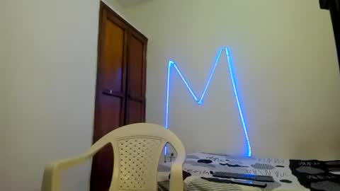 Snapshot of maaster420 chatting on 11/13/25, 03:55 itgram pezlo josue online show from 11/13/25, 03:55