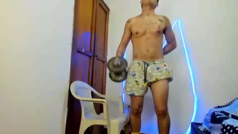 Snapshot of maaster420 chatting on 11/27/25, 01:29 itgram pezlo josue online show from 11/27/25, 01:29