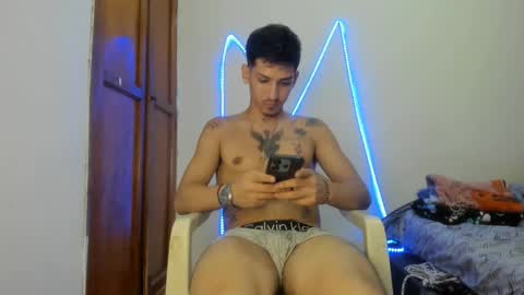 Snapshot of maaster420 chatting on 12/19/25, 03:02 itgram pezlo josue online show from 12/19/25, 03:02