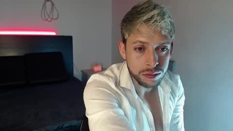 YES MASTER  online show from 10/29/25, 06:04