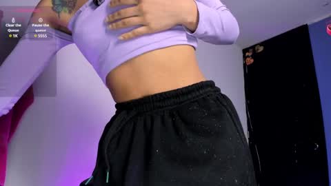 Snapshot of mabel_candy chatting on 12/13/24, 08:04 Mabel Candy online show from 12/13/24, 08:04