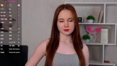 Snapshot of mabellespringer chatting on 04/02/26, 03:09 Holly online show from 04/02/26, 03:09