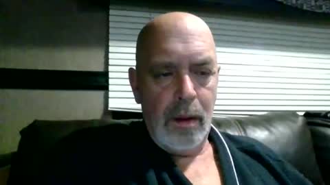 Snapshot of mac1965canada chatting on 01/15/25, 01:09 mac online show from 01/15/25, 01:09