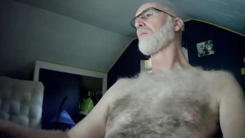 Snapshot of mac8181 chatting on 12/19/24, 12:34 mac8181 online show from 12/19/24, 12:34