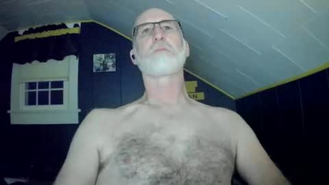 Snapshot of mac8181 chatting on 01/01/25, 10:32 mac8181 online show from 01/01/25, 10:32