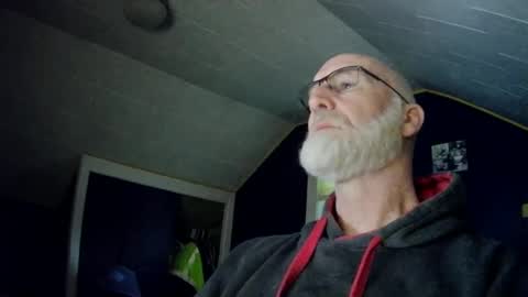 Snapshot of mac8181 chatting on 03/01/25, 11:28 mac8181 online show from 03/01/25, 11:28