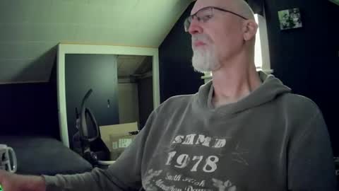 Snapshot of mac8181 chatting on 04/25/26, 11:13 mac8181 online show from 04/25/26, 11:13