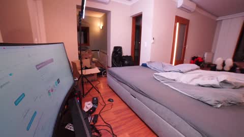 Mac Troy online show from 01/14/25, 09:20