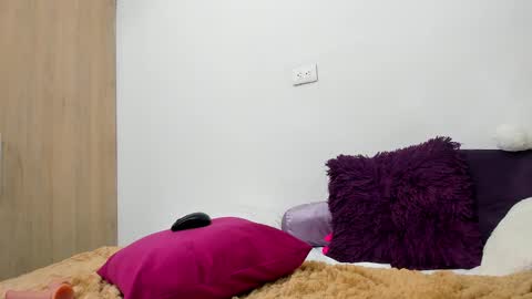 Snapshot of macarenaawills chatting on 01/27/25, 07:24 macarenaawills online show from 01/27/25, 07:24