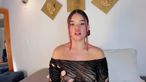 Macarena  online show from 10/09/25, 08:40