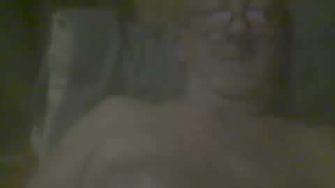 Snapshot of macbewdekan25 chatting on 05/03/26, 04:02 macbewdekan25 online show from 05/03/26, 04:02