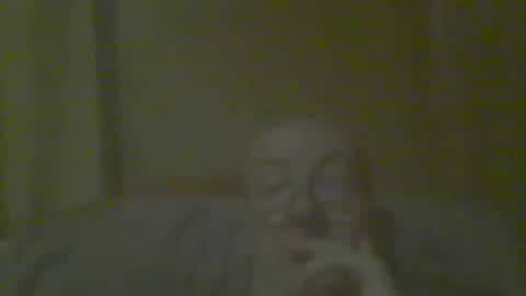 Snapshot of macbewdekan25 chatting on 05/18/26, 04:24 macbewdekan25 online show from 05/18/26, 04:24