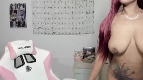 Snapshot of macdelice chatting on 12/26/24, 03:59 Mac Delice online show from 12/26/24, 03:59