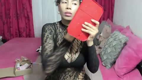 Snapshot of macdelice chatting on 09/22/25, 11:40 Mac Delice online show from 09/22/25, 11:40