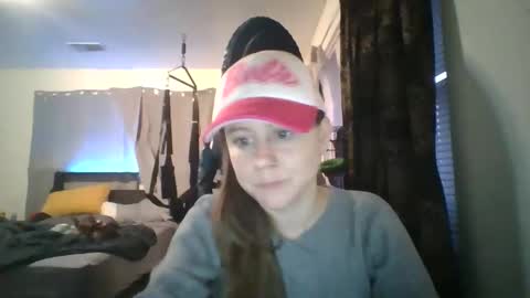 Snapshot of maceyloves chatting on 02/15/26, 12:18 maceyloves online show from 02/15/26, 12:18