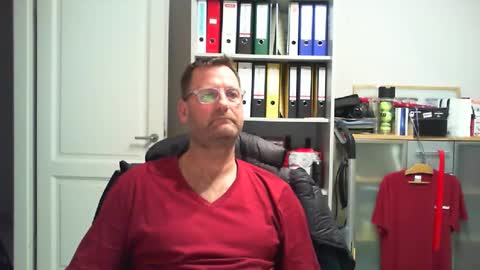 Snapshot of macfly67 chatting on 02/13/25, 08:34 macfly67 online show from 02/13/25, 08:34