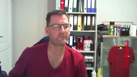 Snapshot of macfly67 chatting on 02/16/25, 10:54 macfly67 online show from 02/16/25, 10:54