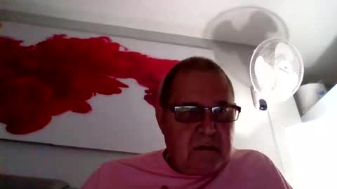 Snapshot of machet1 chatting on 12/14/25, 02:50 machet1 online show from 12/14/25, 02:50