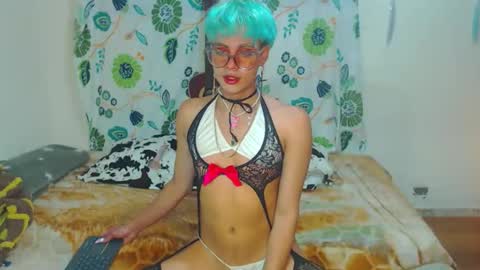 Snapshot of machissexx chatting on 03/18/26, 05:49 machissexx online show from 03/18/26, 05:49