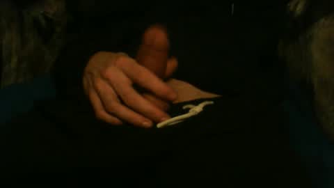 Snapshot of macho9385 chatting on 02/15/26, 07:10 macho9385 online show from 02/15/26, 07:10