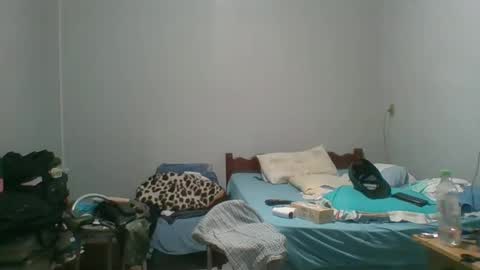 Snapshot of machoalex chatting on 12/22/24, 10:25 MACHOLIVRE online show from 12/22/24, 10:25