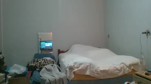 Snapshot of machoalex chatting on 01/03/25, 09:58 MACHOLIVRE online show from 01/03/25, 09:58