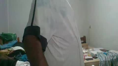 Snapshot of machoalex chatting on 03/03/25, 09:00 MACHOLIVRE online show from 03/03/25, 09:00